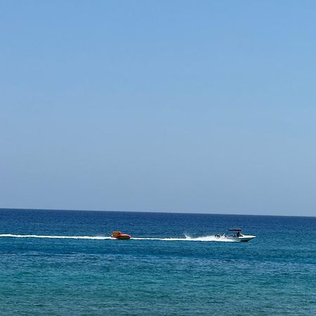 Villa Naxos Protaras Exteriör bild